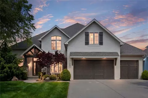 11500 W 166th St, Overland Park, KS 66221