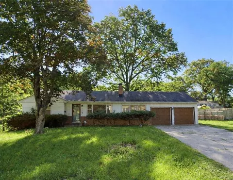 4415 Vermont Ave, Kansas City, MO 64133