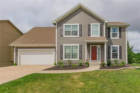 4602 Park Ln, Leavenworth, KS 66048