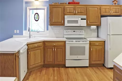 Kitchen - 17800 E 30th Dr, Independence, MO 64057 photo 3 of 3
