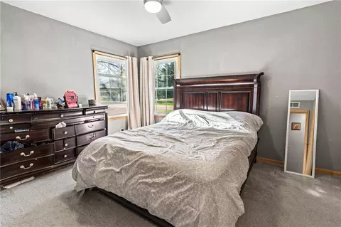 Bedroom - 302 E Richardson St, Gallatin, MO 64640 photo 1 of 5