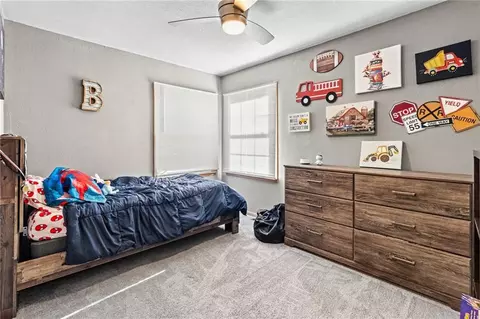 Bedroom - 302 E Richardson St, Gallatin, MO 64640 photo 3 of 5