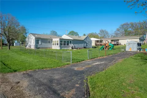 Exterior - 302 E Richardson St, Gallatin, MO 64640 photo 6 of 6