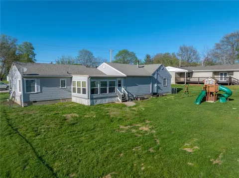 Exterior - 302 E Richardson St, Gallatin, MO 64640 photo 4 of 6
