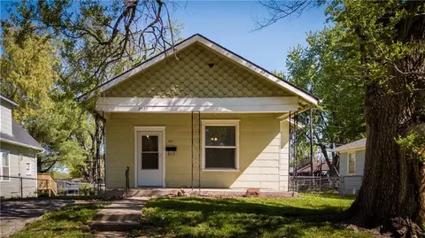 3521 Penn St, Saint Joseph, MO 64507