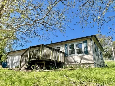 101 S 9th Ter, Odessa, MO 64076