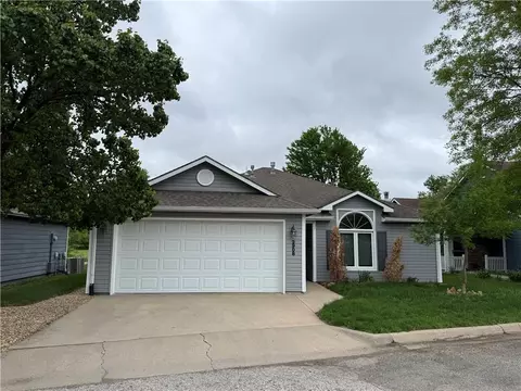 2908 Meadow Dr, Lawrence, KS 66047