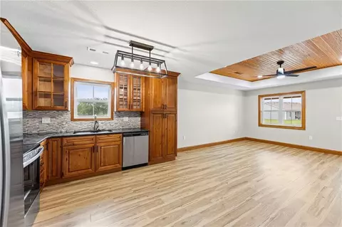 Living - 504 Mcguire Dr, Iola, KS 66749 photo 5 of 5