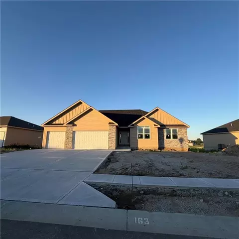 2347 Foxtail Dr, Kearney, MO 64060
