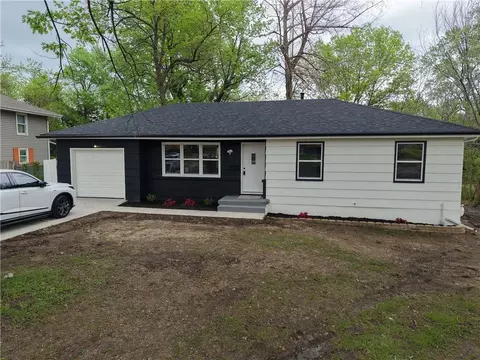 8617 Lane Ave, Raytown, MO 64138