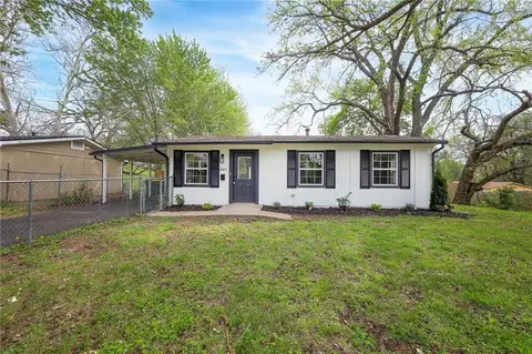 2605 S 48th St, Kansas City, KS 66106