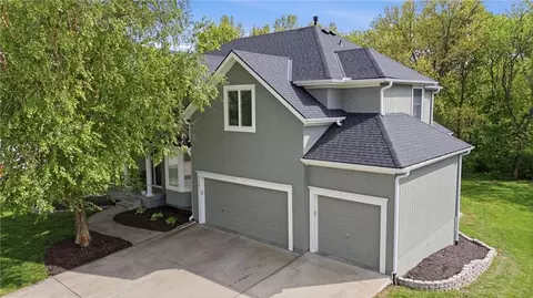 3320 N 128th St, Kansas City, KS 66109