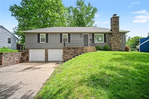 9237 Mackey St, Overland Park, KS 66212