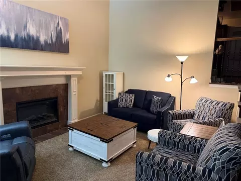 817 W Rader St, Lone Jack, MO 64086