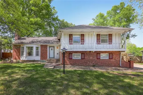 406 W 109th St, Kansas City, MO 64114