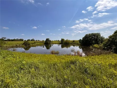 22285 NW 1400th Rd, Garnett, KS 66032
