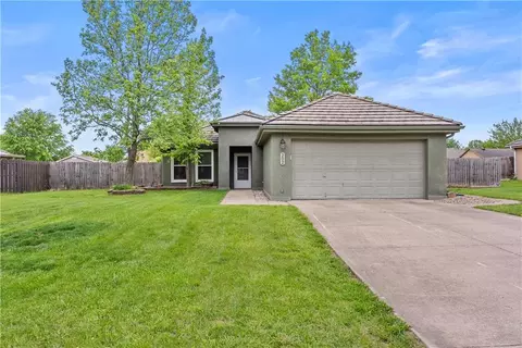202 E Kirby Rd, Grain Valley, MO 64029