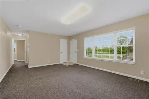 Living - 2450 Lowenstein Dr, Lees Summit, MO 64081 photo 2 of 5