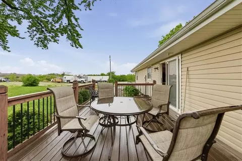 Exterior - 2450 Lowenstein Dr, Lees Summit, MO 64081 photo 5 of 9