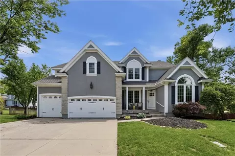 7221 Mullen Rd, Shawnee, KS 66216