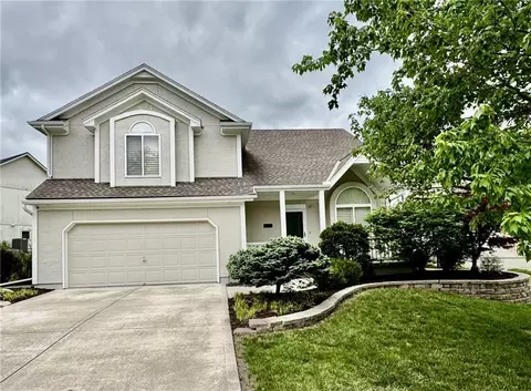 12204 Cherry St, Kansas City, MO 64145