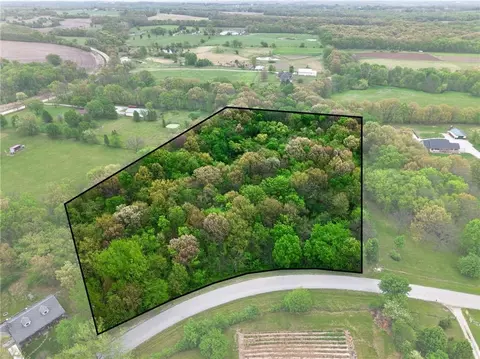 18809 Briar Ln, Holt, MO 64048