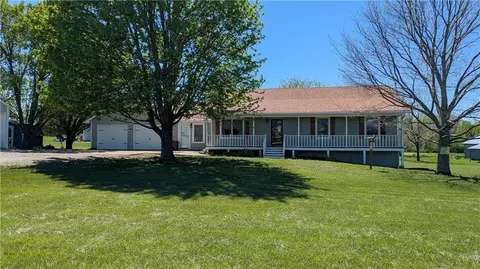 19555 K 68 Hwy, Paola, KS 66071