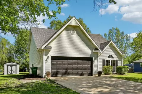 Exterior - 204 E 8th St, Adrian, MO 64720 photo 3 of 9