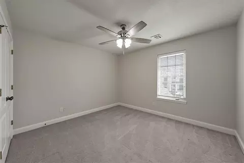 Bedroom - 4532 SW Gull Point Dr, Lees Summit, MO 64082 photo 7 of 8