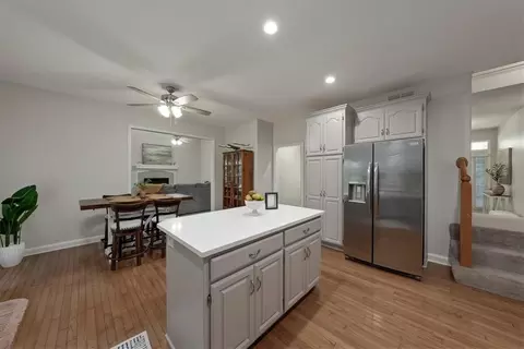 Kitchen - 4532 SW Gull Point Dr, Lees Summit, MO 64082 photo 3 of 3