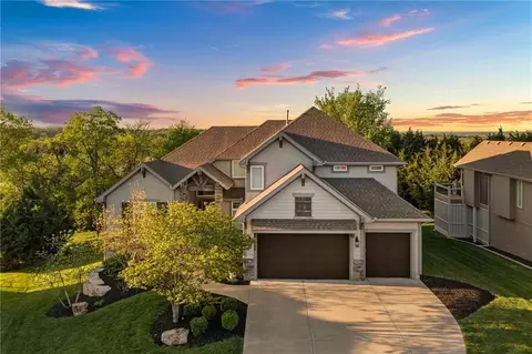 8106 Millridge St, Lenexa, KS 66220