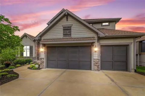 8106 Millridge St, Lenexa, KS 66220
