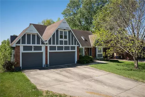 601 E 107th Ter, Kansas City, MO 64114