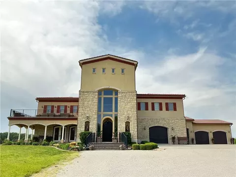 2343 N 600th Rd, Edgerton, KS 66021