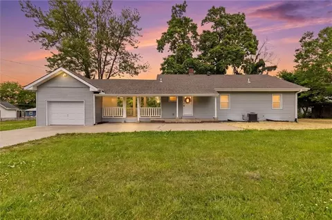 519 Prospect St, Excelsior Springs, MO 64024