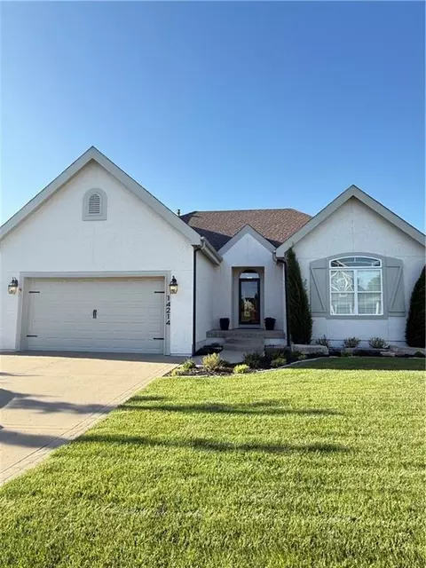 14214 W 155th St, Olathe, KS 66062