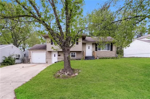 4843 NE Tullis Ave, Kansas City, MO 64119