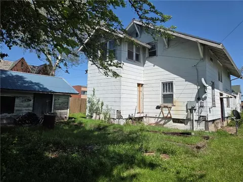 Exterior - 426 Cherry St, Chillicothe, MO 64601 photo 2 of 2