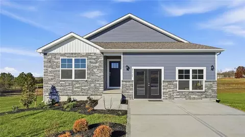 21765 S Madison St, Spring Hill, KS 66083