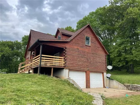 Exterior - 2511 Ottawa Rd, Atchison, KS 66002 photo 7 of 11