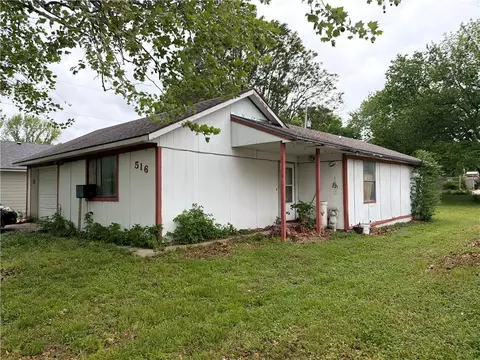 516 Charlotte Ave, Independence, KS 67301