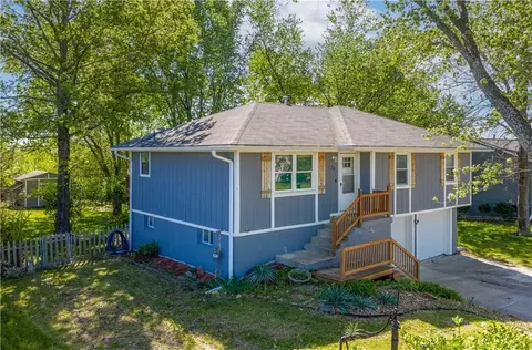 Exterior - 79 NW 271st Rd, Centerview, MO 64019 photo 3 of 21