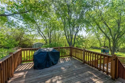 Exterior - 79 NW 271st Rd, Centerview, MO 64019 photo 10 of 21
