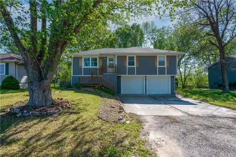 Exterior - 79 NW 271st Rd, Centerview, MO 64019 photo 6 of 21