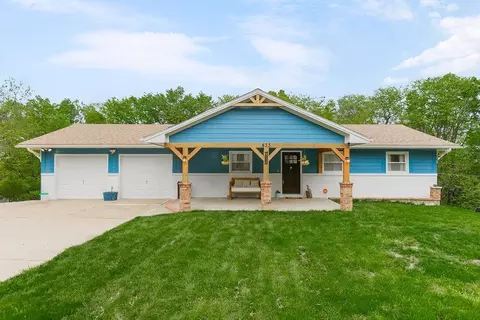 433 S 76th St, Kansas City, KS 66111