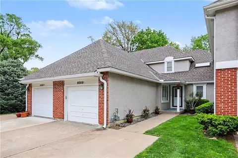 8589 Hauser Ct, Lenexa, KS 66215