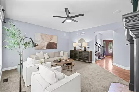 2408 SW Regency Dr, Lees Summit, MO 64082