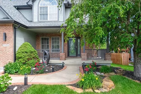 2408 SW Regency Dr, Lees Summit, MO 64082