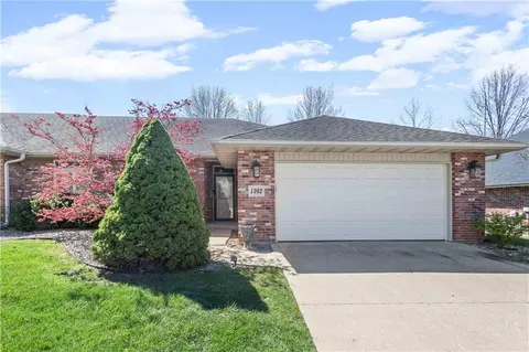 1302 Sedona Villas Dr, Columbia, MO 65203