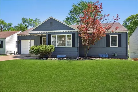 5605 Horton St, Mission, KS 66202